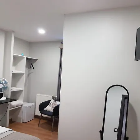 Hameau Des Essarts 3* Grand-Couronne