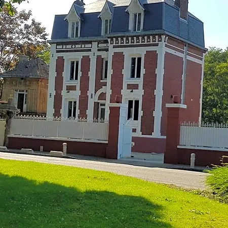 Hameau Des Essarts 3* Grand-Couronne